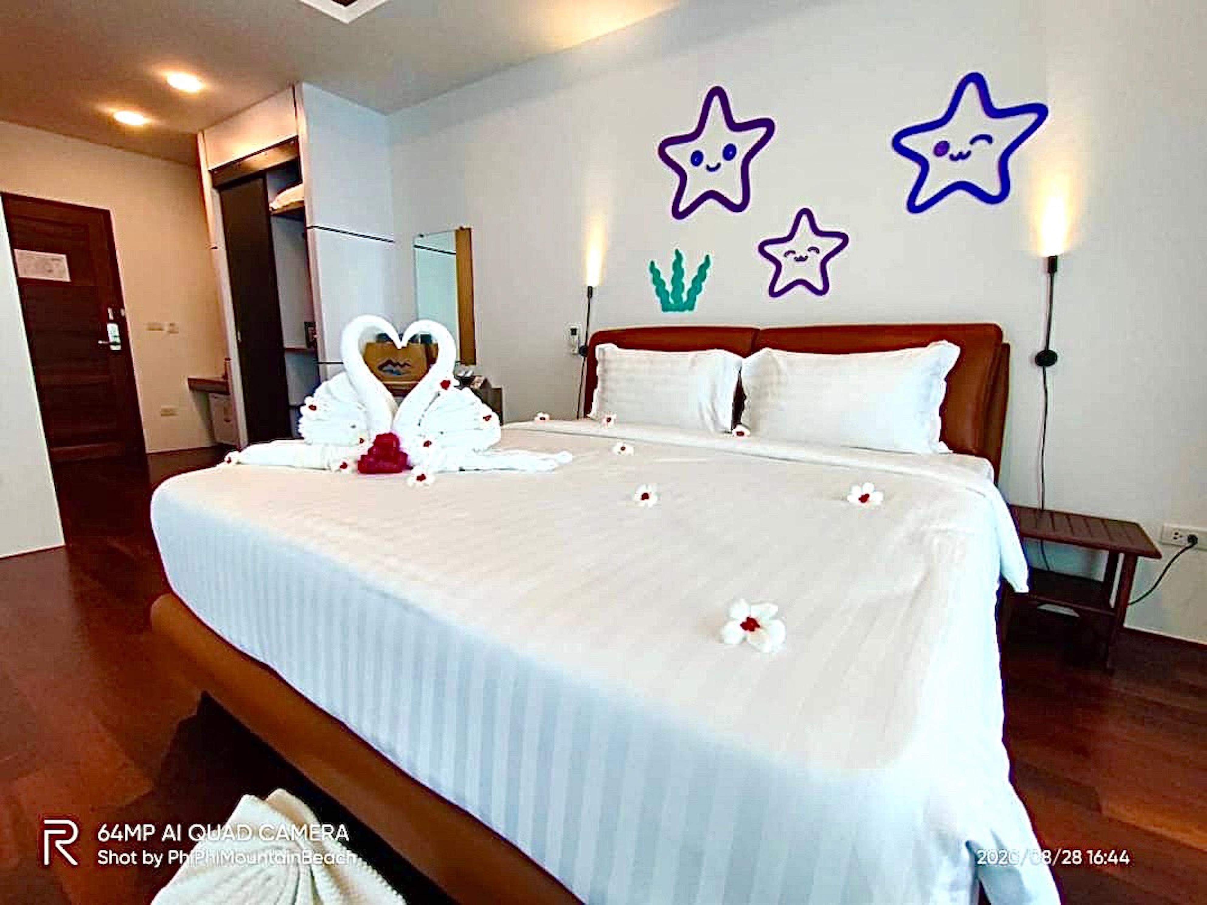 Phi Phi Mountain Beach Resort Sha Certified Buitenkant foto