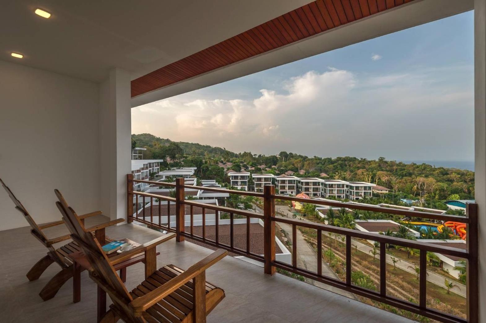 Phi Phi Mountain Beach Resort Sha Certified Buitenkant foto